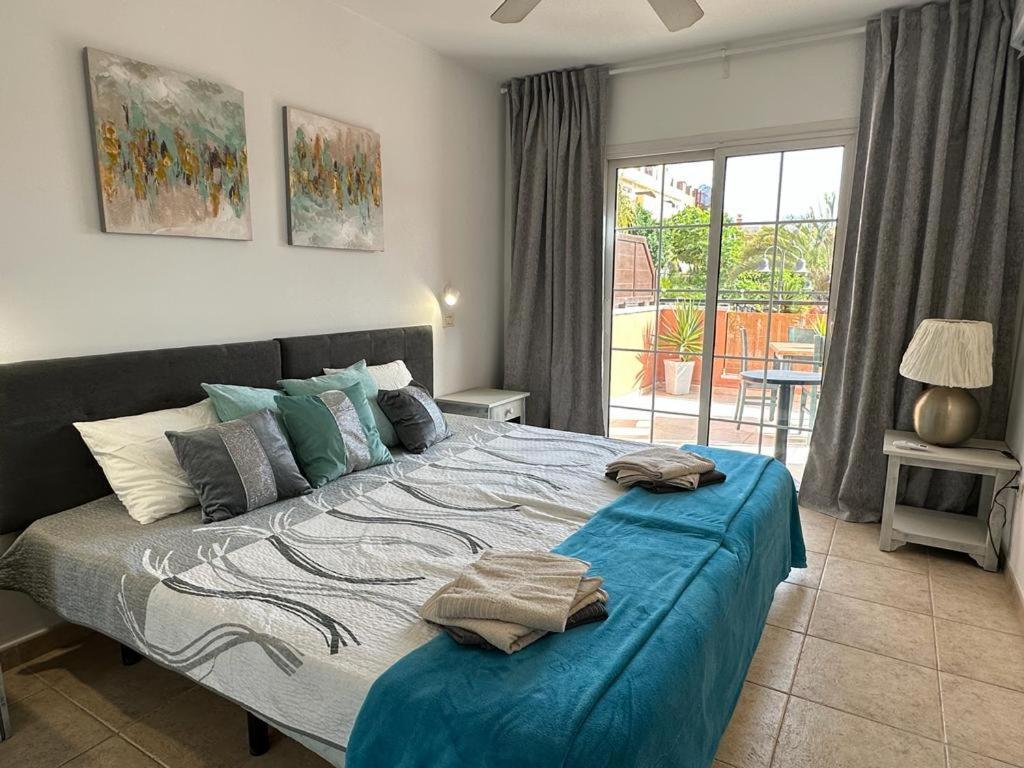 Sunny Apartment & Heated Pool 로스크리스티아노스 외부 사진