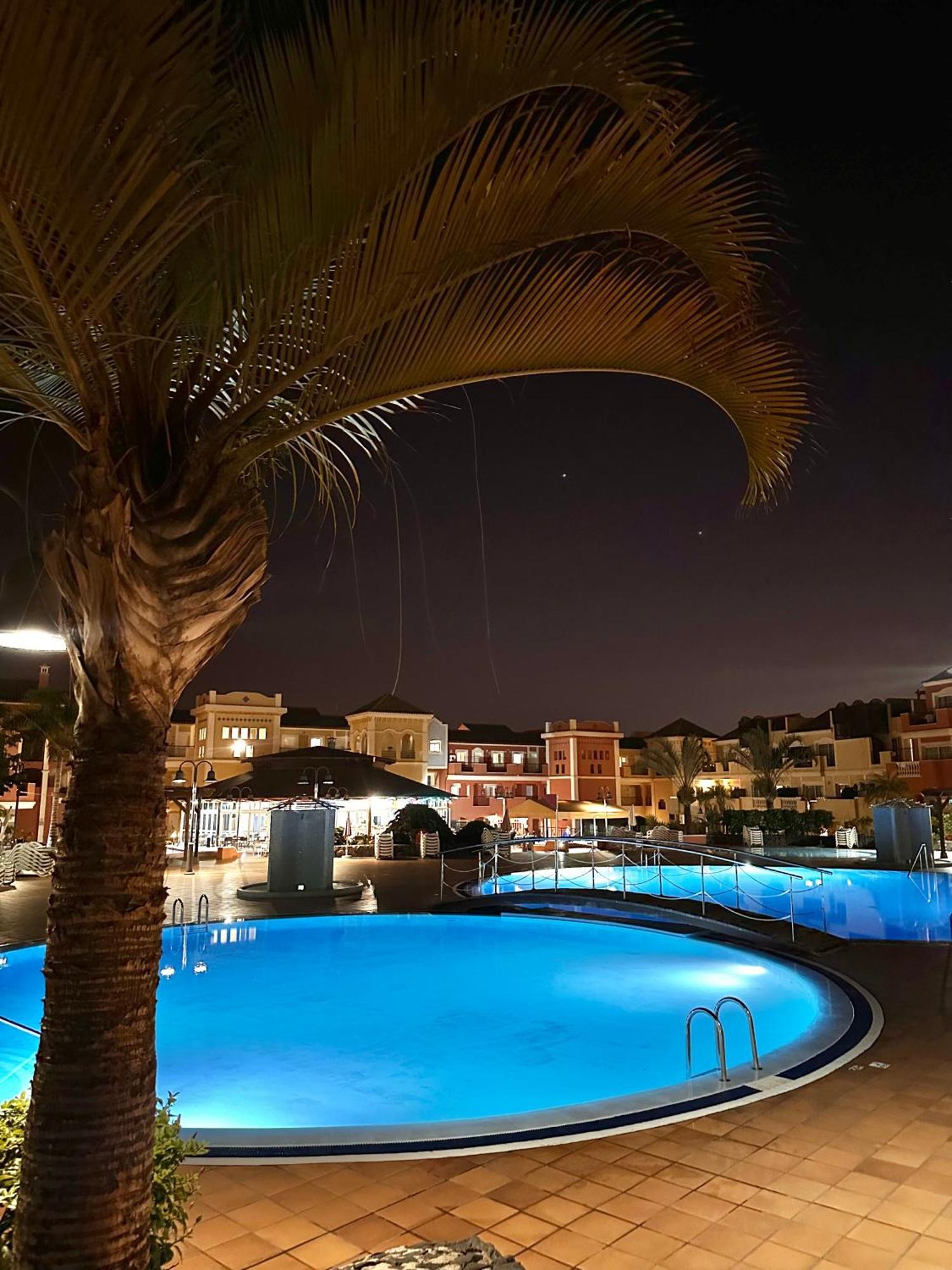 Sunny Apartment & Heated Pool 로스크리스티아노스 외부 사진